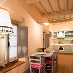 With Swimming Pool Surrounded By Greenery Just 20 Minutes From Arezzo Castiglion Fibocchi