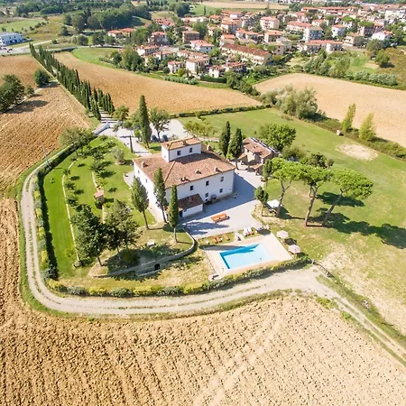 Aparthotel With Swimming Pool Surrounded By Greenery Just 20 Minutes From Arezzo *