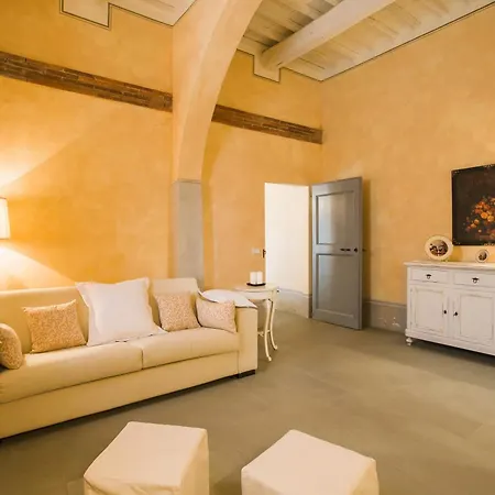 With Swimming Pool Surrounded By Greenery Just 20 Minutes From Arezzo *