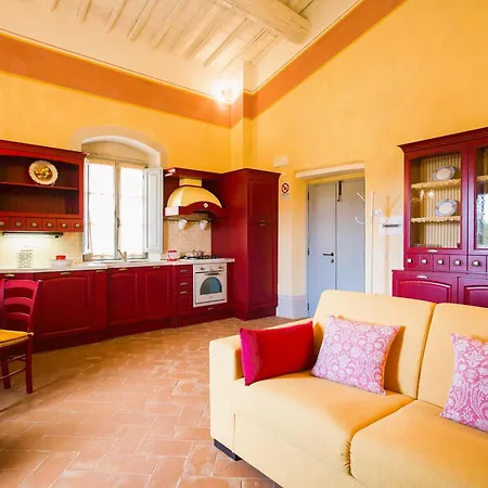 公寓式酒店 With Swimming Pool Surrounded By Greenery Just 20 Minutes From Arezzo 菲博基堡