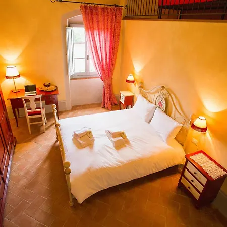With Swimming Pool Surrounded By Greenery Just 20 Minutes From Arezzo Aparthotel Castiglion Fibocchi