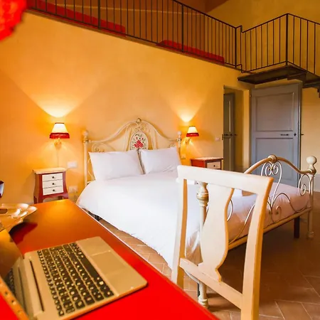 With Swimming Pool Surrounded By Greenery Just 20 Minutes From Arezzo *