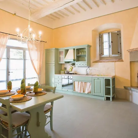 With Swimming Pool Surrounded By Greenery Just 20 Minutes From Arezzo * Castiglion Fibocchi