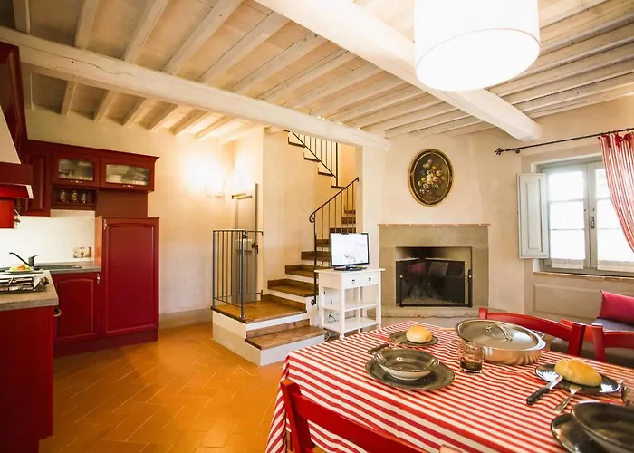 With Swimming Pool Surrounded By Greenery Just 20 Minutes From Arezzo Castiglion Fibocchi
