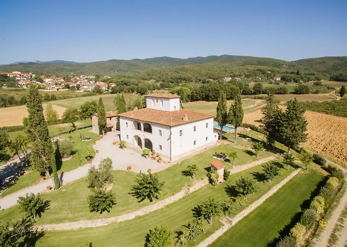 With Swimming Pool Surrounded By Greenery Just 20 Minutes From Arezzo Aparthotel Castiglion Fibocchi