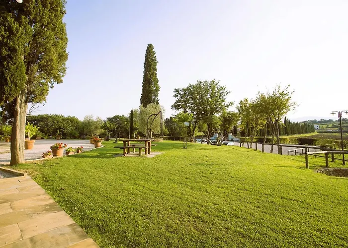With Swimming Pool Surrounded By Greenery Just 20 Minutes From Arezzo Aparthotel 4*